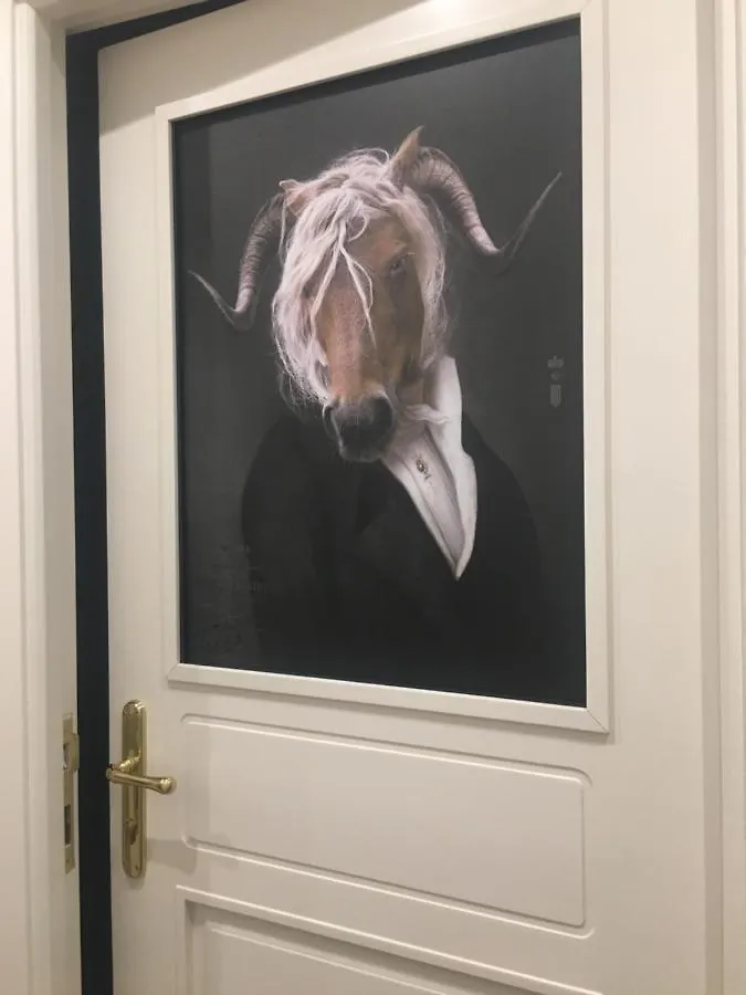 Eleventh Floor Suites Кальяри 0*,  Италия